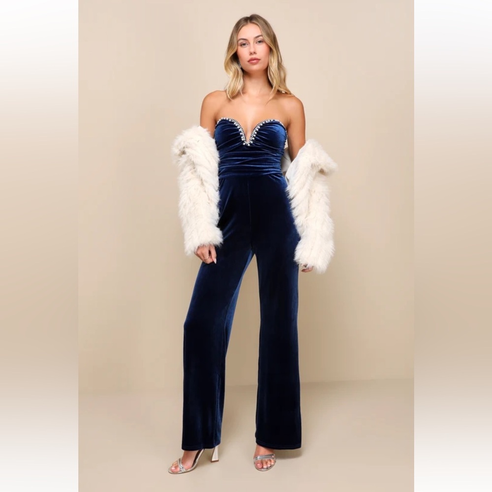 Lulu’s Fabulous Instinct Dark Blue Velvet Pearl Strapless Jumpsuit Sz: M - Picture 2 of 14